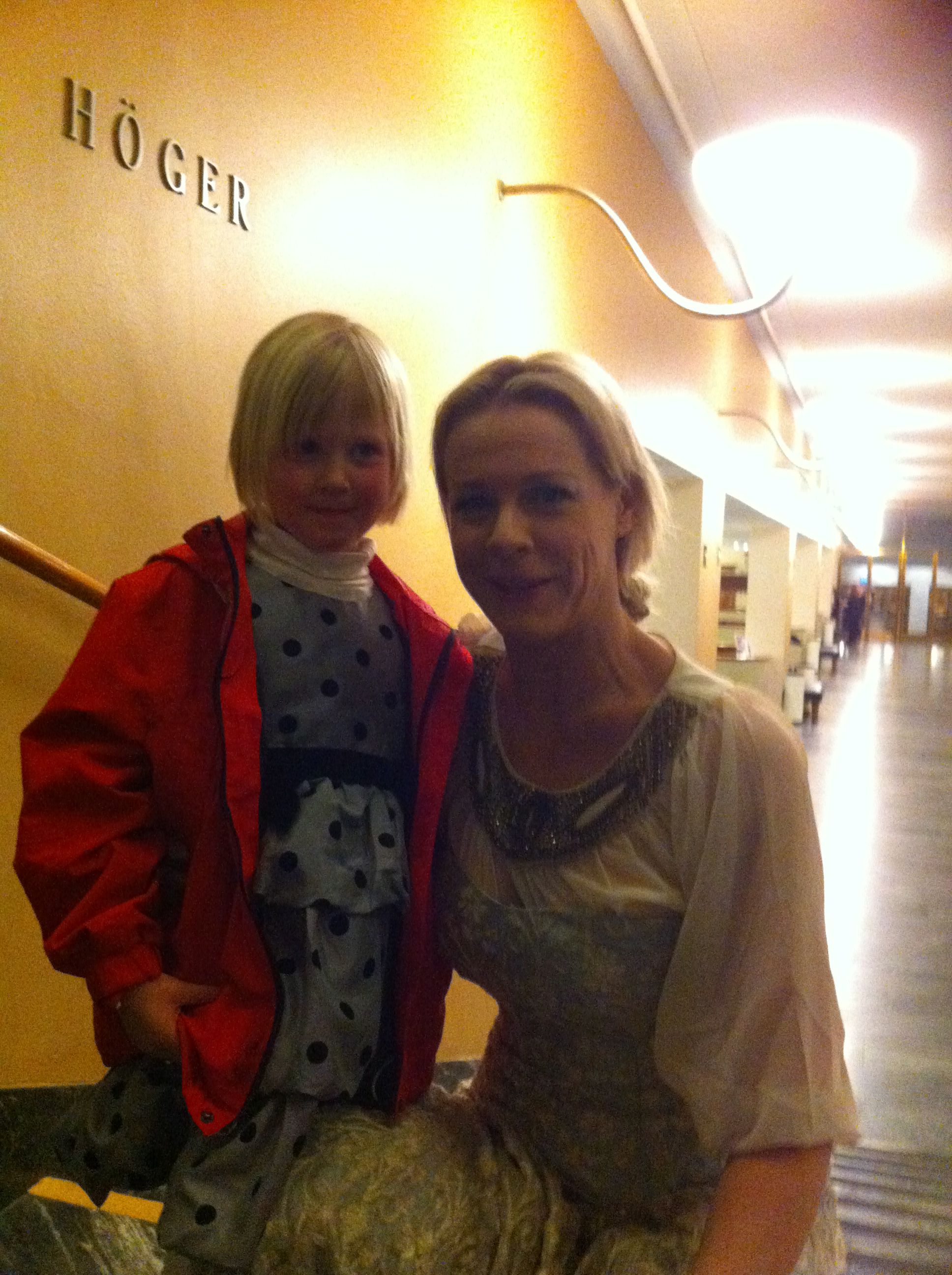 En Liten älskling Och Hennes Idol